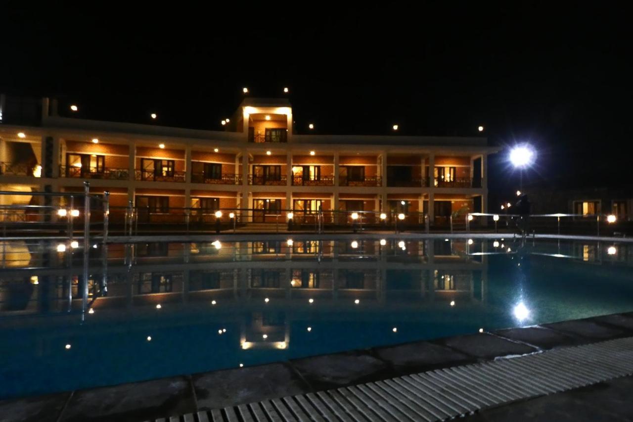 Babai Resort Pvt Ltd Bardiya Екстериор снимка