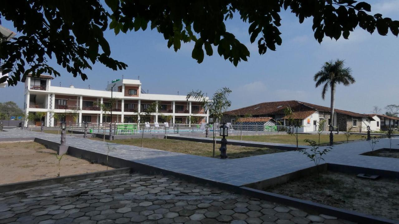 Babai Resort Pvt Ltd Bardiya Екстериор снимка