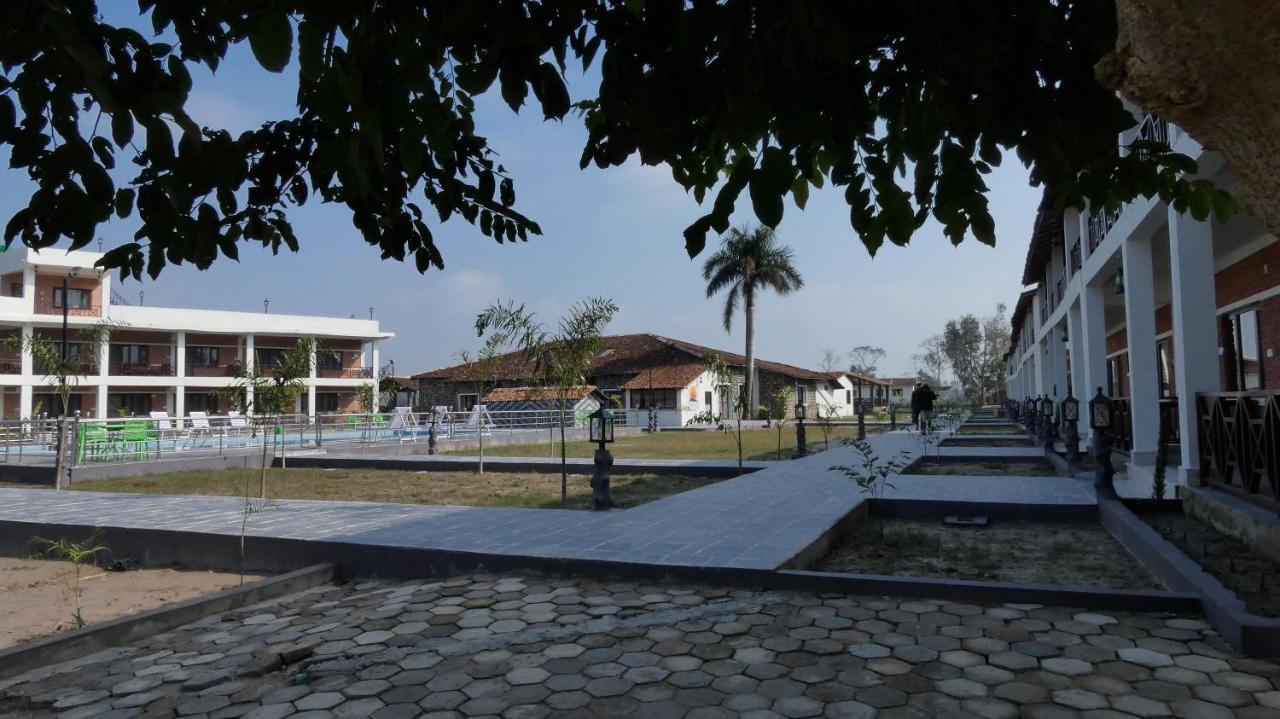 Babai Resort Pvt Ltd Bardiya Екстериор снимка